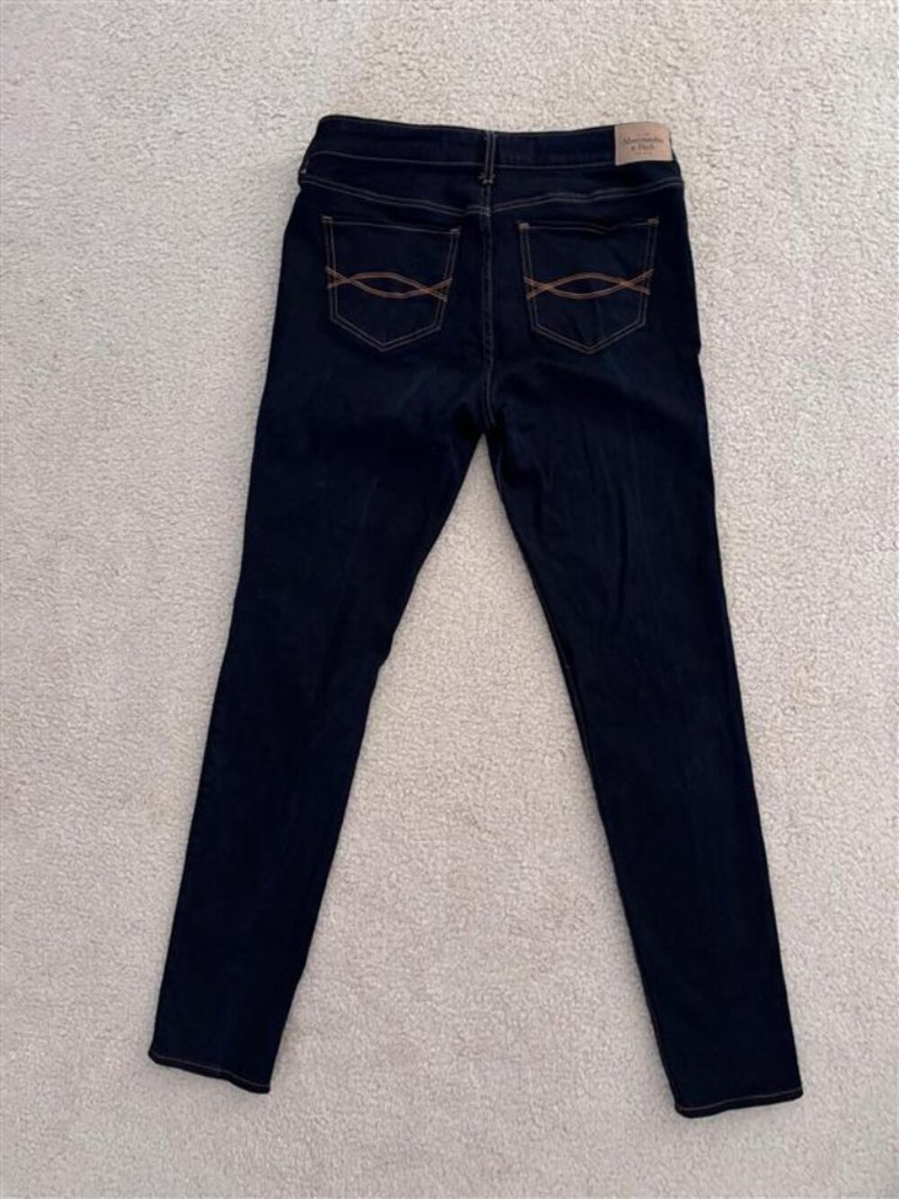 Abercrombie & Fitch Skinny Jeans Size 10R - Picture 2 of 5
